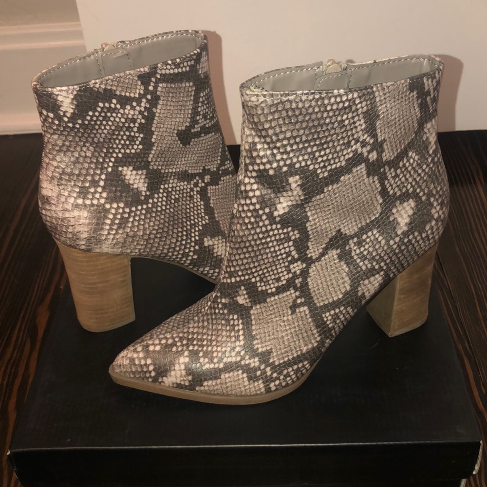 BRAND New! Snake Skin Booties